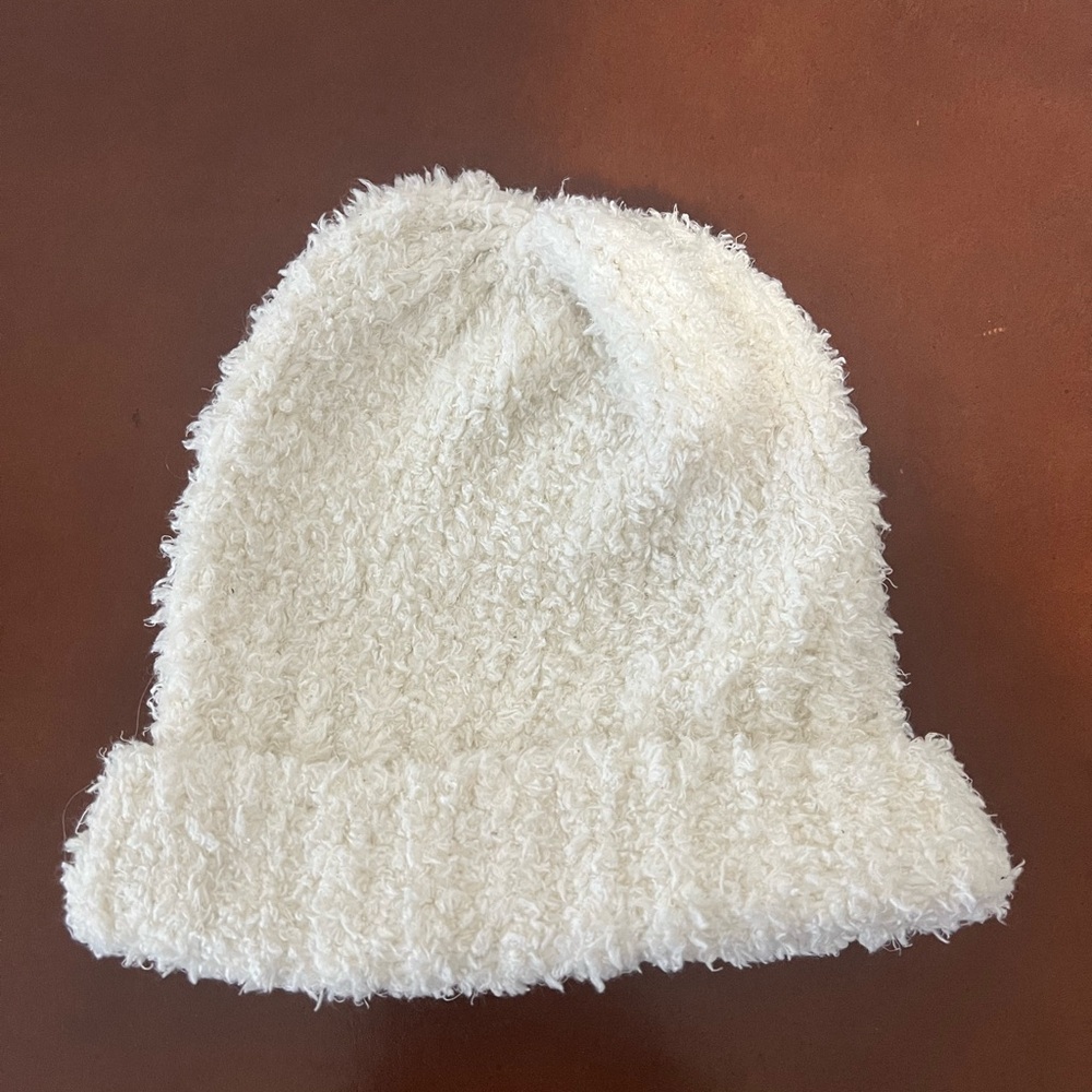 Fluffy White Toque